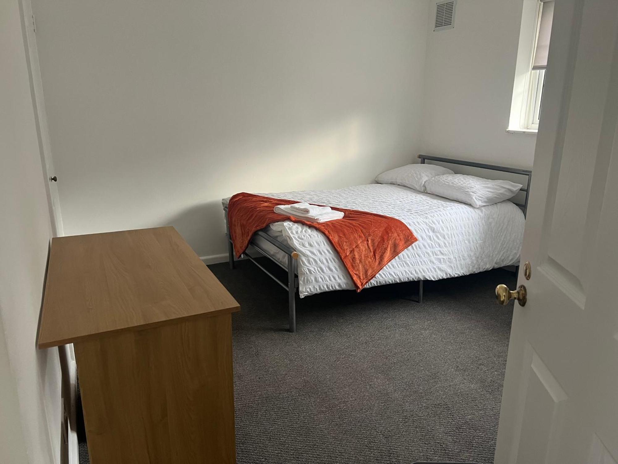 The Coral Guest House 1 Mile From Winchester Market Luaran gambar