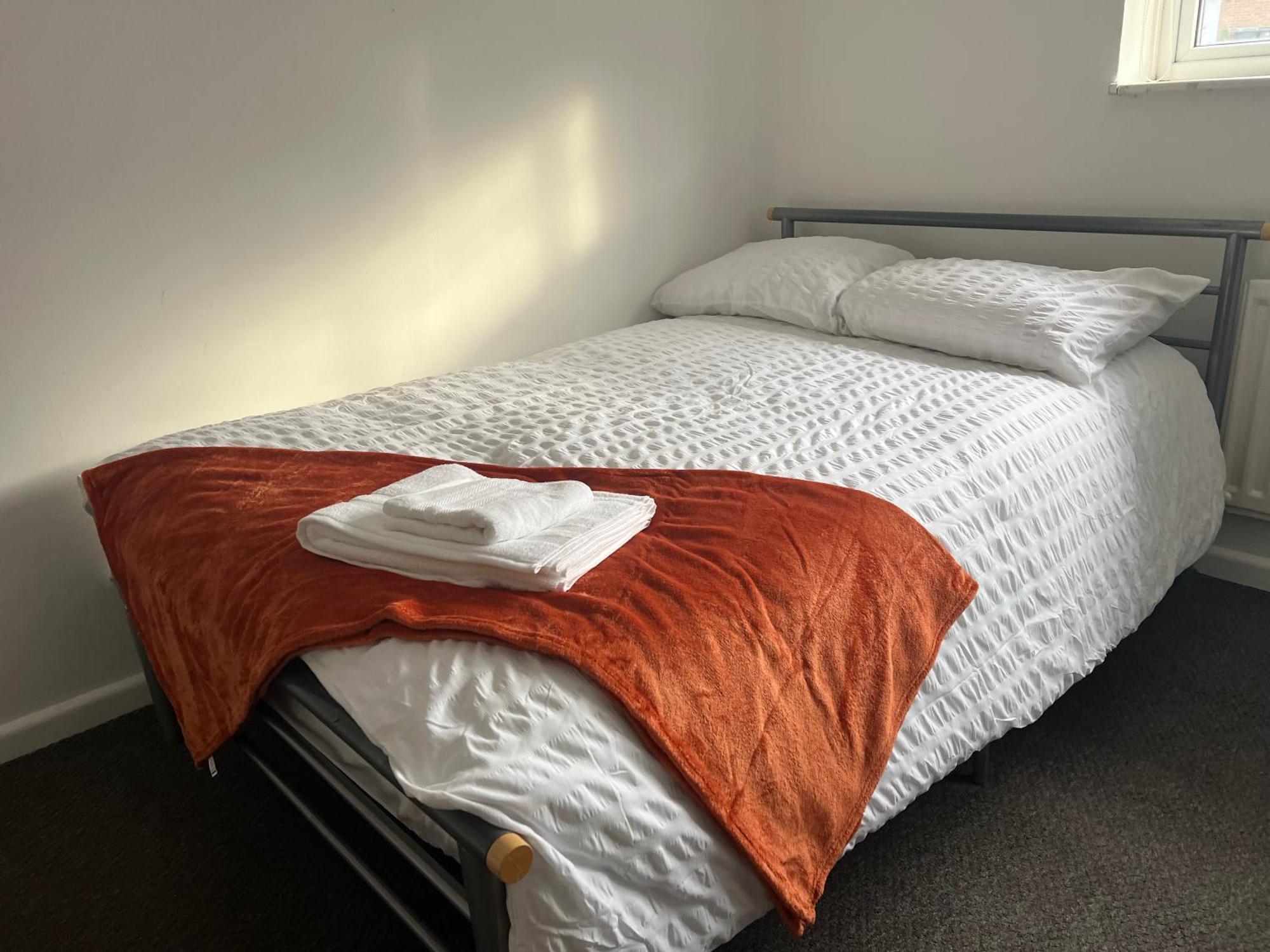 The Coral Guest House 1 Mile From Winchester Market Luaran gambar